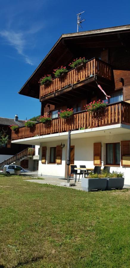 Haus Sandra Fiesch