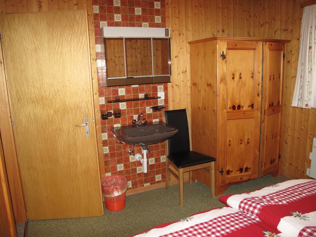 Haus Sandra * Fiesch
